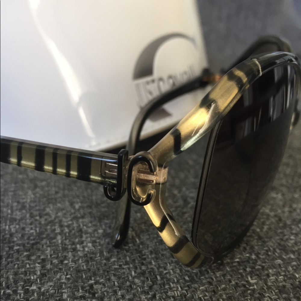 Just Cavalli Tiger striped Sunglasses 🕶
